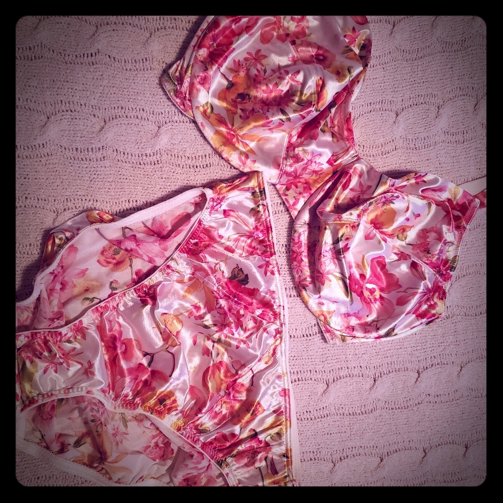 Victoria's Secret Satin Floral Bra & Panty Set